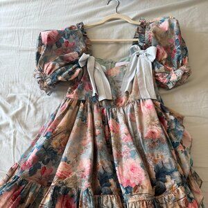 Selkie The French Puff Dress – Vintage Rose Garden Print